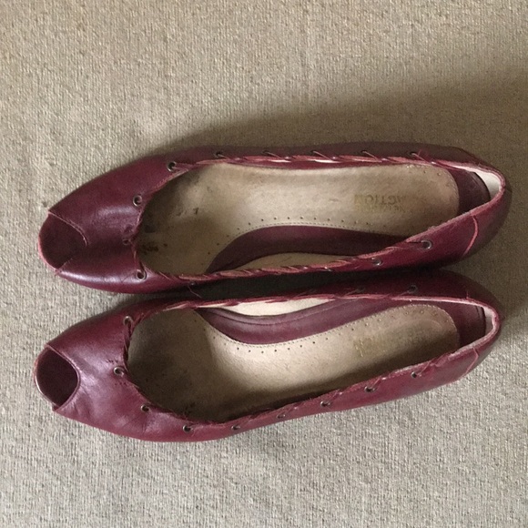 Cute peep-toe leather ballerinas, Kenneth Cole Reaction sz 8.5 - Picture 2 of 4